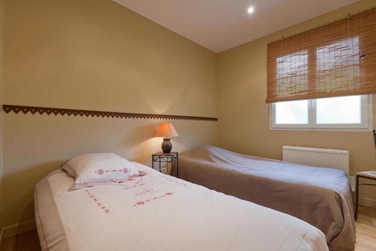 Domaine De La Combotte Bed & Breakfast Nantoux Bagian luar foto