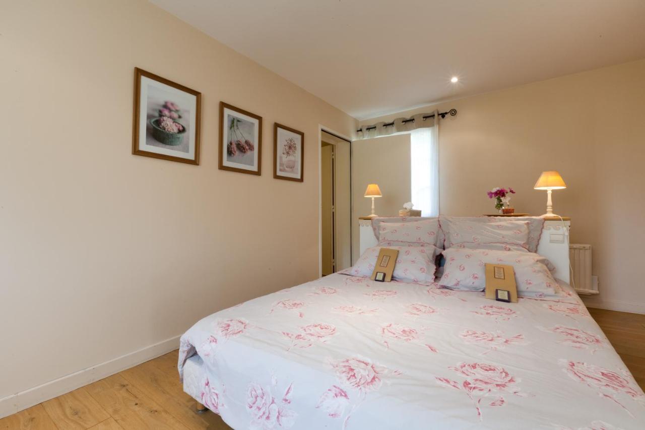 Domaine De La Combotte Bed & Breakfast Nantoux Bagian luar foto