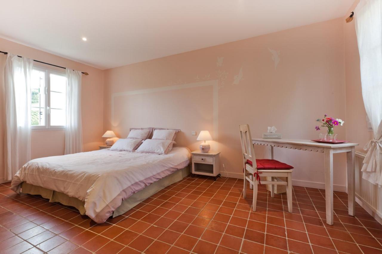 Domaine De La Combotte Bed & Breakfast Nantoux Bagian luar foto