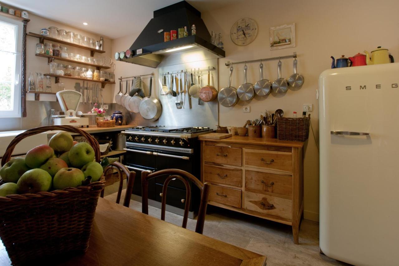 Domaine De La Combotte Bed & Breakfast Nantoux Bagian luar foto