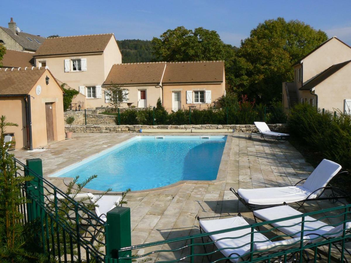 Domaine De La Combotte Bed & Breakfast Nantoux Bagian luar foto